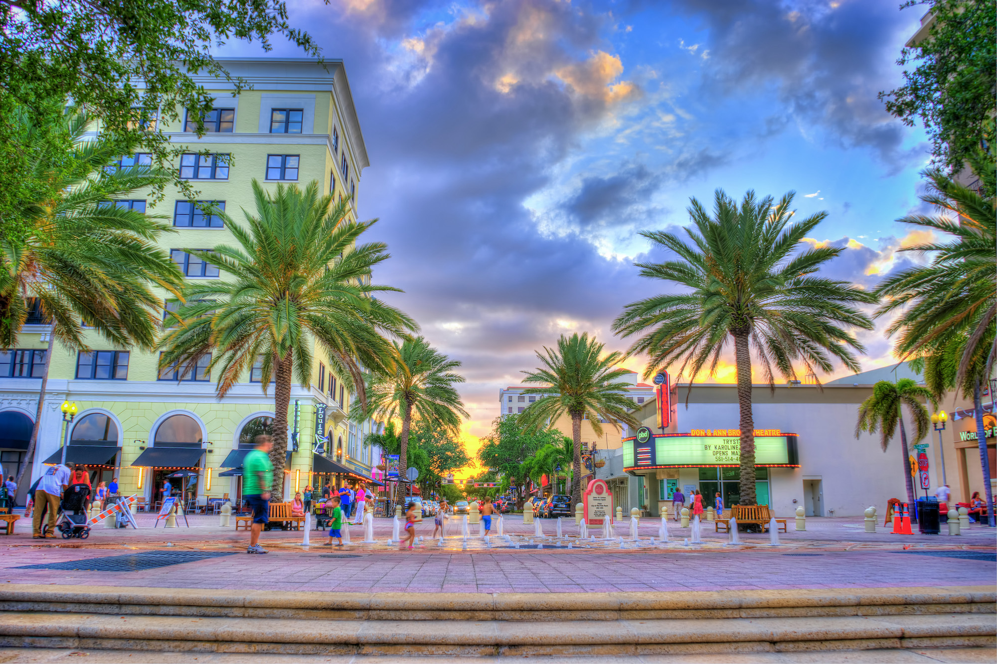Best Nightlife Locations in Downtown West Palm Beach