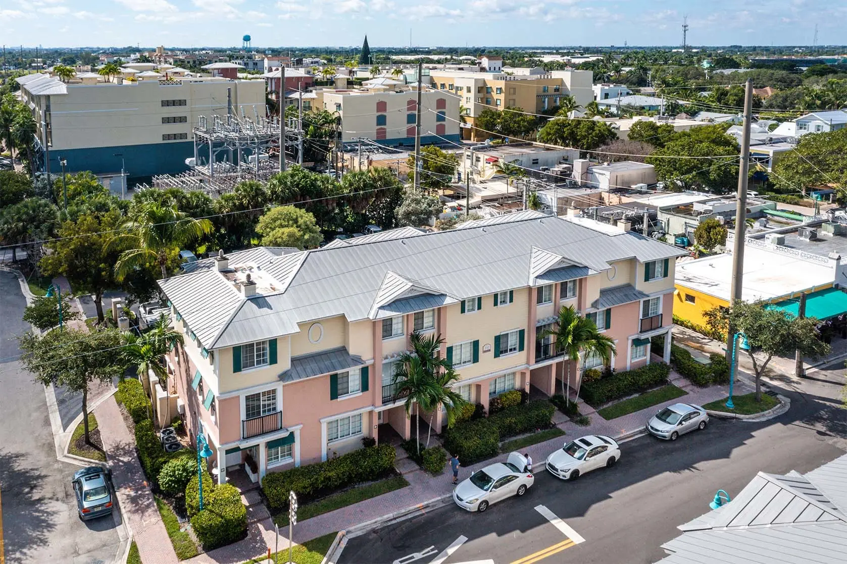 Pineapple Grove Village Condominiums for Sale | 250 NE 3rd Ave, Delray Beach, FL