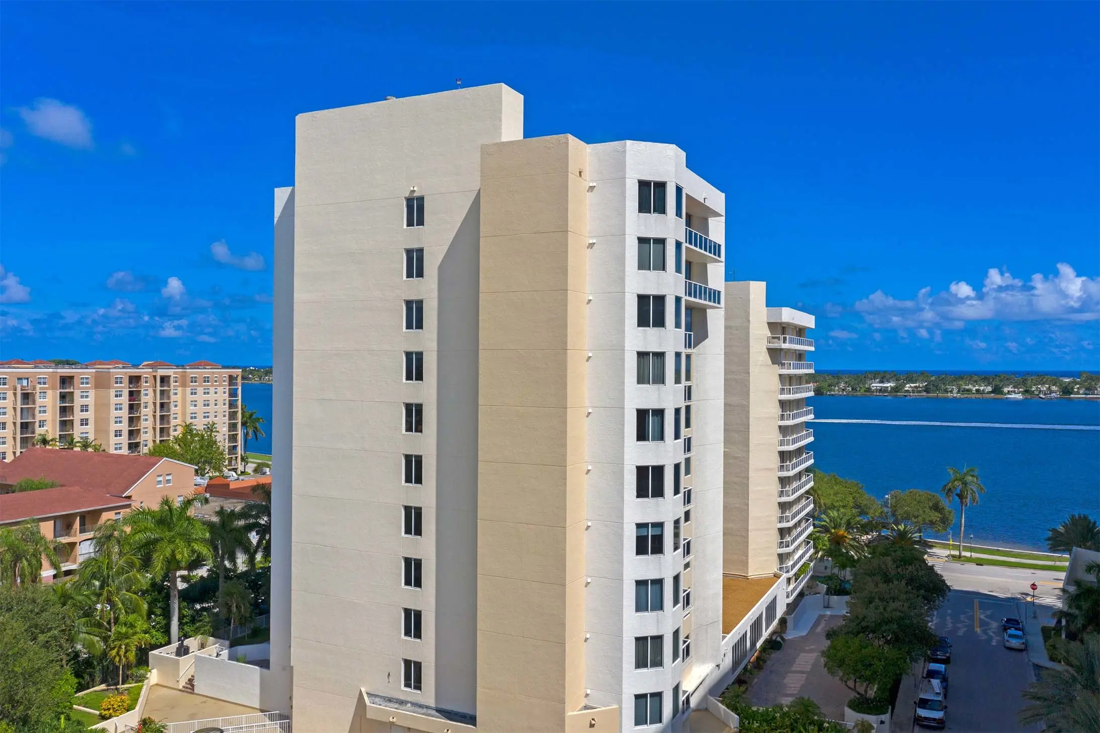 Villa Lofts Condos For Sale | 1617 N Flagler Dr, West Palm Beach